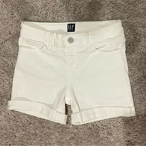 Girl’s shorts - Gap size 10